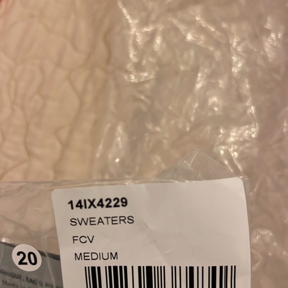 BlankNYC Green-and white tide dye very soft long sleeves top over Sz S & M new - Picture 7 of 11